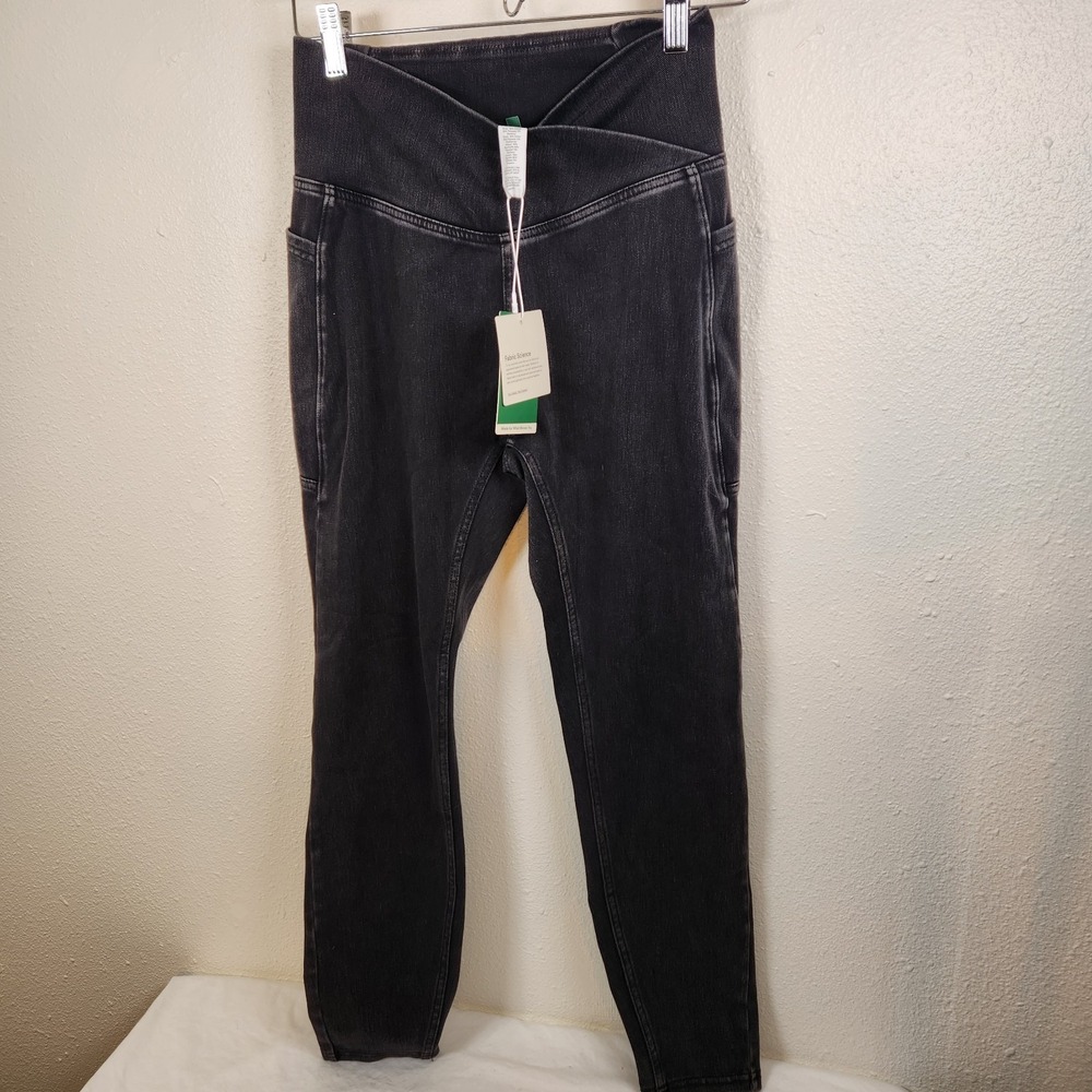 NWT Halara Flex Denim Size M 7/8 Black Pockets Stretch